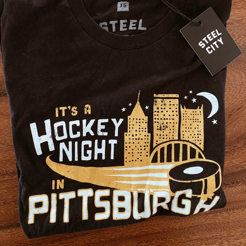 Steel City brand Pittsburgh Penguins hockey tee. NWT.